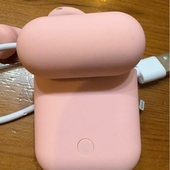 ワイヤレスイヤホン2個の画像