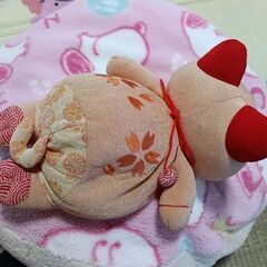ちりめん　猫のぬいぐるみの画像
