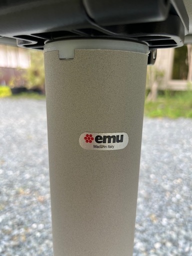 emu イタリア製 ガーデンテーブル セメント色 70x70x H74cm
