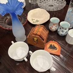 食器
の画像