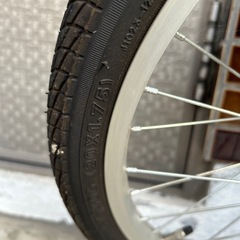 折り畳み式自転車20インチの画像