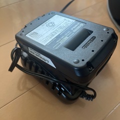 京セラ　充電器と充電池セットの画像