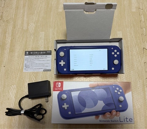 Nintendo Switch Lite（ブルー）
