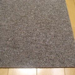 日本製タイルカーペット１枚１３０円＜５１７６＞・在庫９枚・訳あり品・未使用品の画像