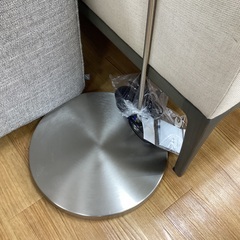 【トレファクマーケット久喜店】BoConcept　クタ フロアランプ サテン仕上（未使用品）の画像