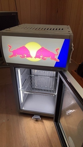 Red Bull 冷蔵庫 LED照明付き Red Bull LEDレッドブル冷蔵庫 (ゆ) 浦添前田の季節、空調家電