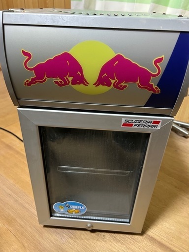 Red Bull LEDレッドブル冷蔵庫 (ゆ) 浦添前田の季節、空調家電