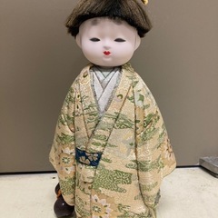 【無料】日本人形　酒呑童子　金色と緑色の着物の画像