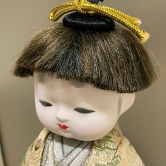 【無料】日本人形　酒呑童子　金色と緑色の着物の画像