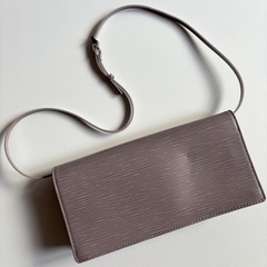 Louis Vuitton エピレザー クラッチバッグの画像