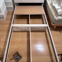 来客用収納付きベッドフレーム コンセント付きの画像