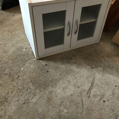 小さなキャビネット 中古品 の画像