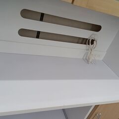 リユースのサカイ栃木店★ジモティ割あり★  食器棚 ホワイト×ベージュ W89.7×D42×H180 クリーニング済み TC10264の画像