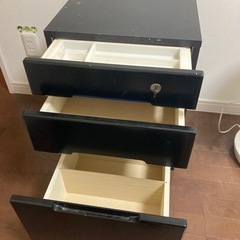 学習机のキャビネットの画像