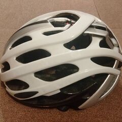 自転車ヘルメット（58～61cm）LAZERの画像