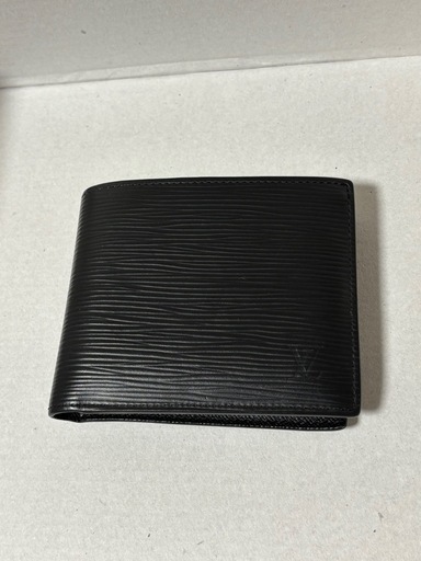 ルイ・ヴィトン 二つ折り財布