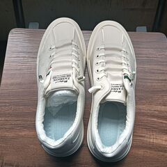 新品 24.5cm レディース スニーカー ホワイト 厚底 男女兼用 シューズ 識別番号:【N273-S】の画像