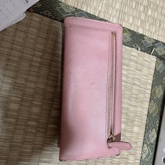 PRADA長財布の画像