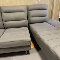 大型ソファの画像