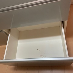 食器棚の画像