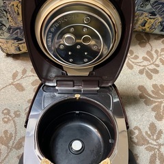 【中古品】Panasonic製 可変圧力IH炊飯器 おどり炊きの画像