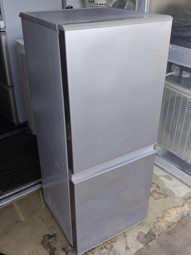北九州市内配送無料　保証付き AQR-13H-S 冷蔵庫 ブラッシュシルバー [126L /2ドア /右開きタイプ]