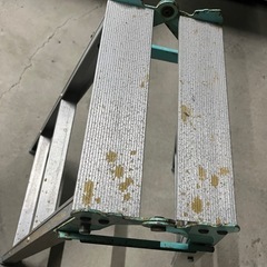 3段　脚立の画像