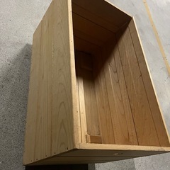 ローラー付 木箱 収納の画像