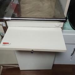 もらって下さい　キッチン棚2点の画像