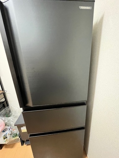 TOSHIBA 326L 冷蔵庫 ブラック 東芝 冷蔵庫 326L 右開き 3ドア 幅60cm スッキリ収納3段冷凍室