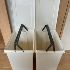 ペダル式ゴミ箱　２個セットの画像