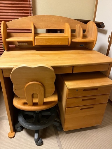 学習机、袖机、椅子hottawoody