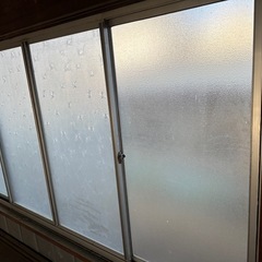 ガラス　サッシ　窓　枠　セットの画像