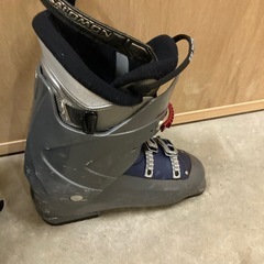 決まりました　スキー靴28.5センチの画像