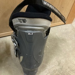 決まりました　スキー靴28.5センチの画像