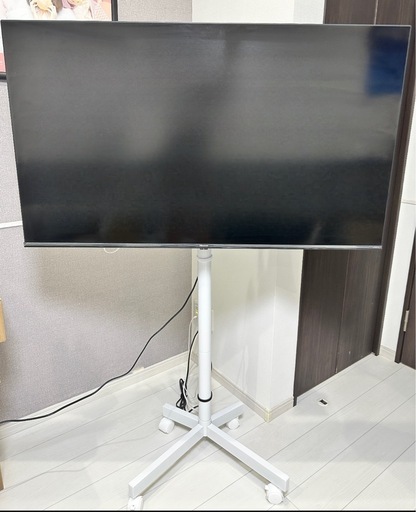 テレビ50インチ　ハイセンス 50E65G移動式テレビ台付
き
