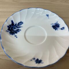 カップ・ソーサー　3つセット！Noritake/CRAFTONEの画像