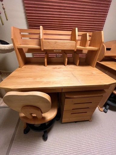 学習机、袖机、椅子hottawoody