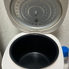 炊飯器の画像