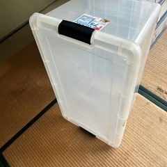 プラスチック衣装タンス、ケースの画像