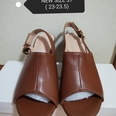 新品靴の画像