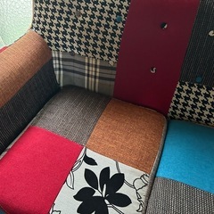 美品✨パッチワーク調3人掛けソファの画像
