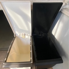 天馬　ペダル式ゴミ箱の画像