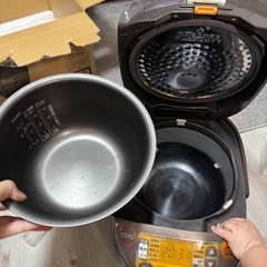 象印　炊飯器　5.5合炊きの画像