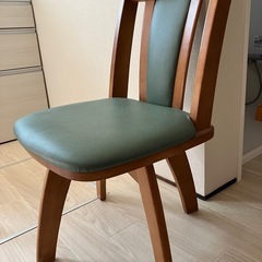 ダイニングチェア　椅子　いす　イス　回転式の画像