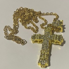 18金 K18刻印 クロス付金ネックレス 期間限定出品 luxury 金チェーン約9gの画像