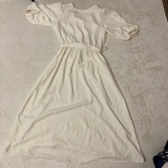 GU ジーユー 2WAYカシュクールワンピース(5分袖) アイボリー　フェミニン　xsの画像