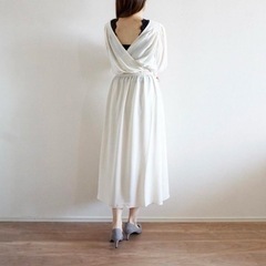 GU ジーユー 2WAYカシュクールワンピース(5分袖) アイボリー　フェミニン　xsの画像