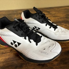 YONEX パワークッション65Z バドミントンシューズ3Eの画像