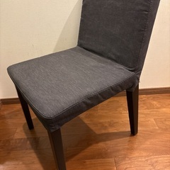 IKEAの椅子　一脚の画像